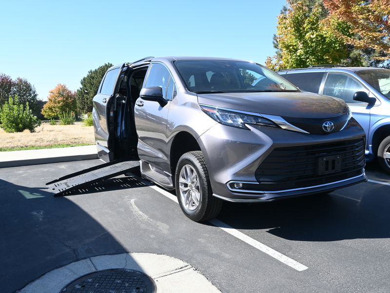 Used 2021 Toyota Sienna
