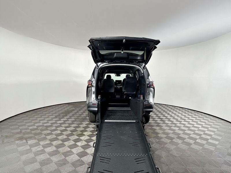 New 2026 Toyota Sienna